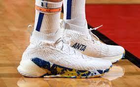 超越阿迪直逼耐克！这个国货品牌仍然危机重重？